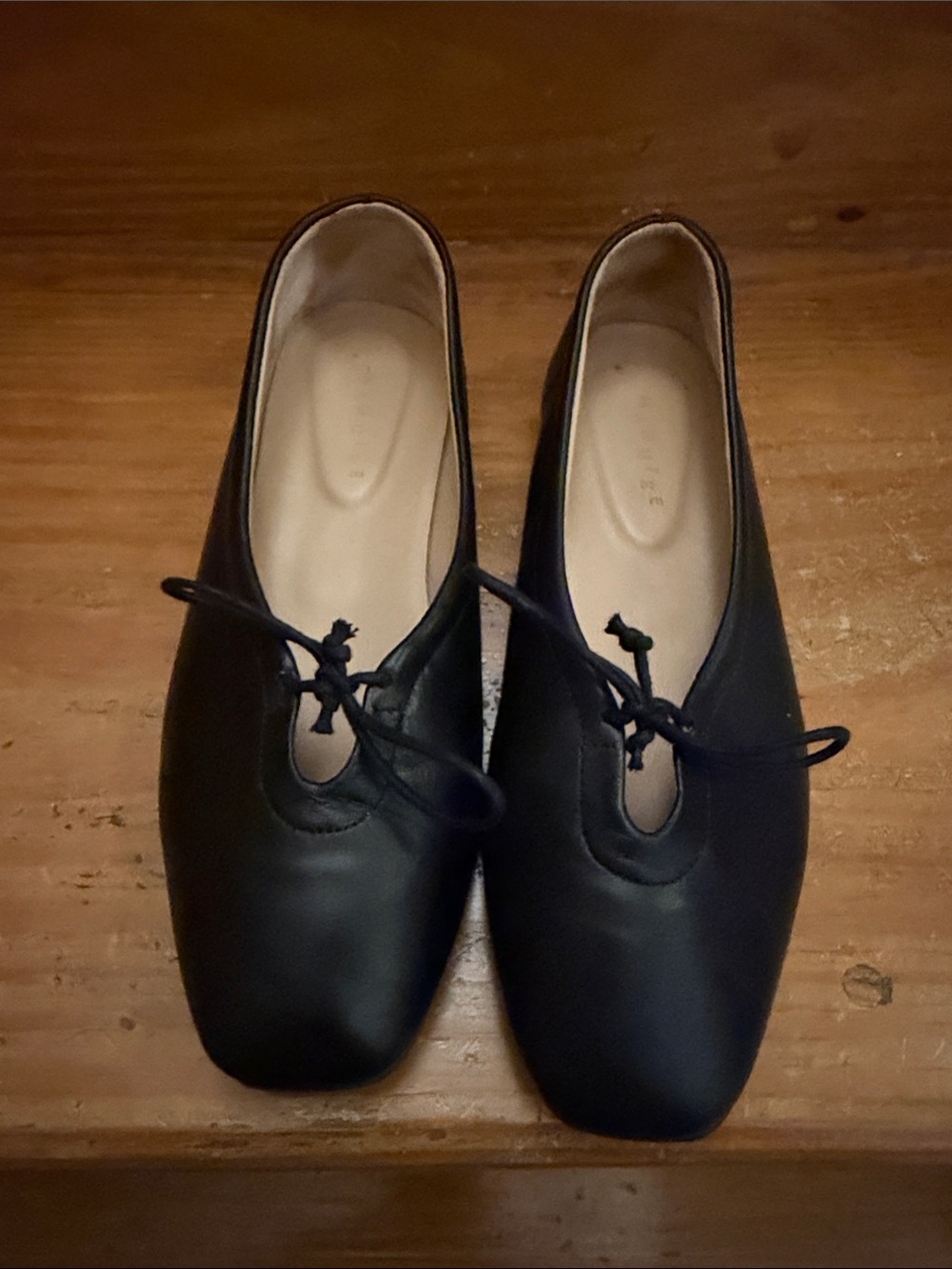Classic Black Lace-Up Women's Ballet Flats MAGUIRE